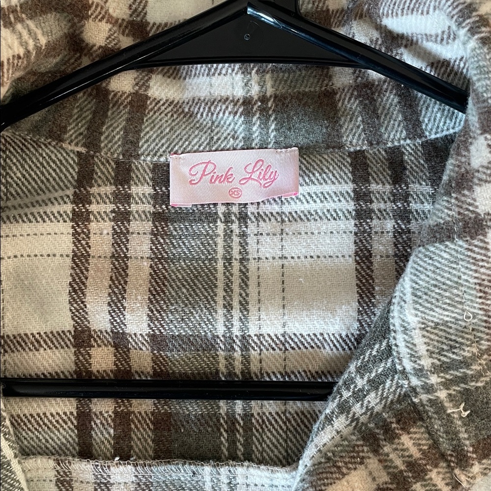 Plaid Button-Up jacket - Picture 2 of 2